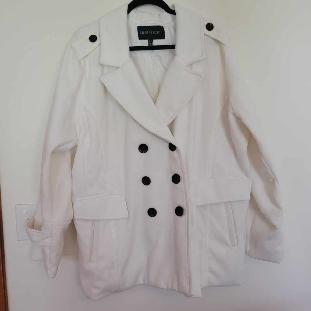 I.B. Diffusion White Double-Breasted Pea Coat with Wide Lapels